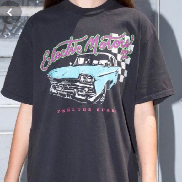 Surprise Vintage Graphic Tee-The Original - Picture 2 of 8